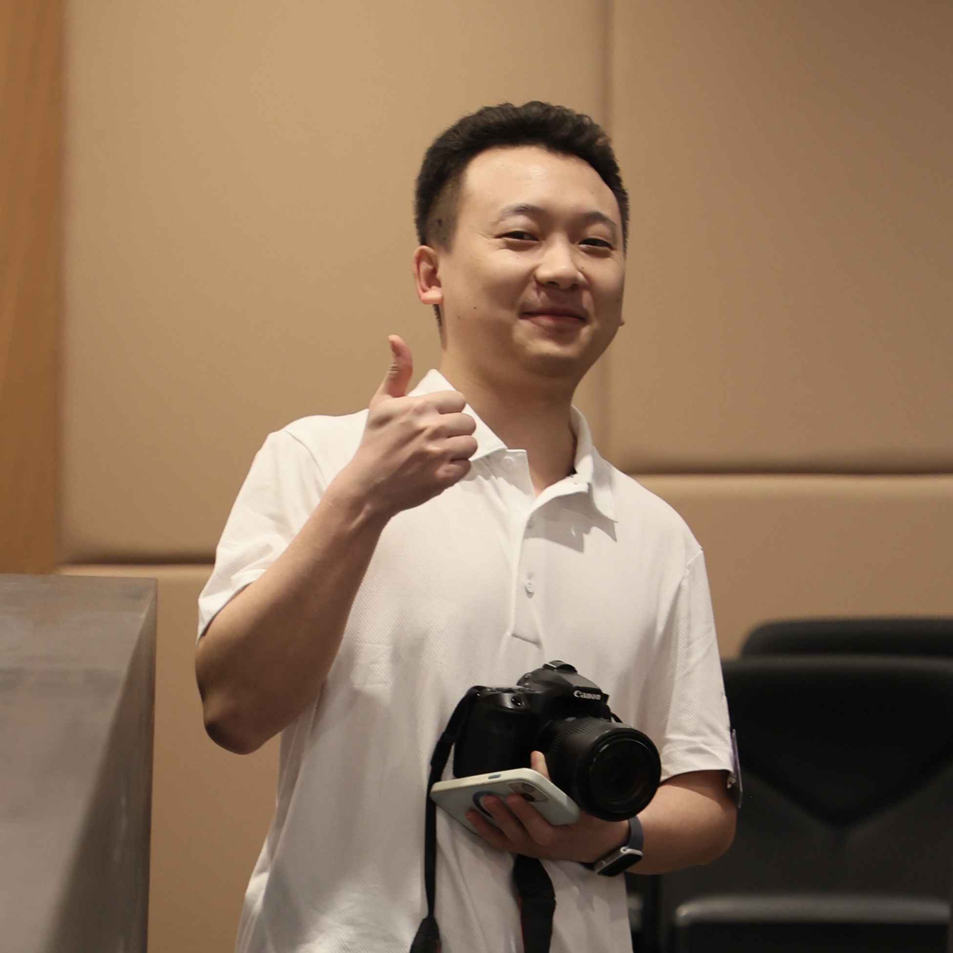 Portrait of HAN Dong